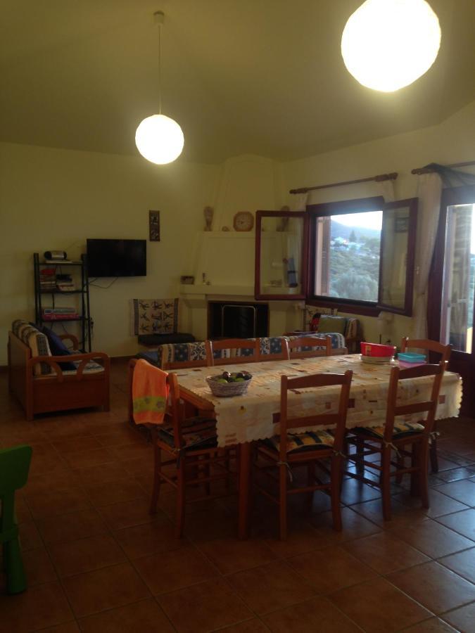 Lazy Farm Villa Prasinon Luaran gambar